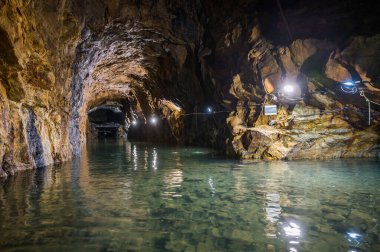 Üçüncü Reich tarafından inşa edilen yeraltı tünelleri.