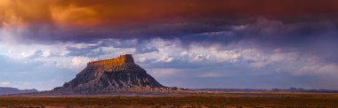 Fabrika Butte, Utah