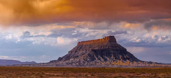 Factory Butte, Utah — Stockfoto