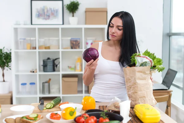 Front view portrait of a housewife — Stock Photo, Image