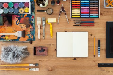 Ressam işyeri Üstten Görünüm. 