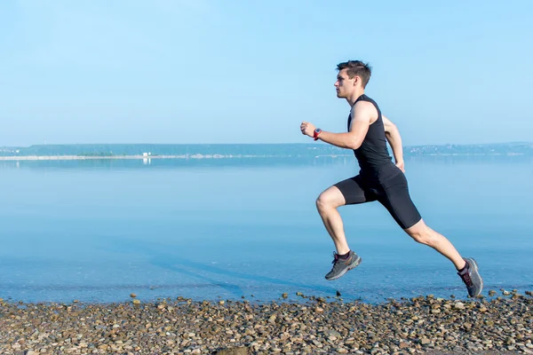 Ajuste hombre corriendo entrenamiento —  Fotos de Stock