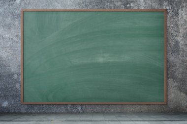 Tahta dokusu. Tebeşir izli boş yeşil karatahta. Somut arkaplan.