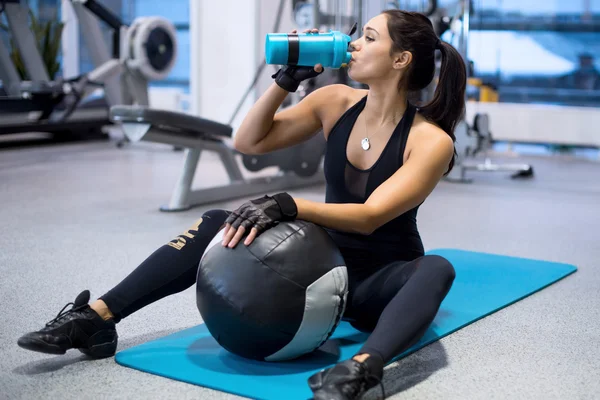 Fitness atleta mujer — Foto de Stock