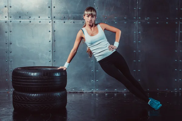 Fitness mujer en forma modelo deportivo — Foto de Stock