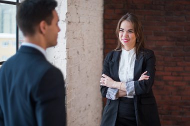 İki iş iş arkadaşlarım