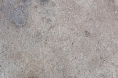 yüzeyi eski beton yıpranmış.