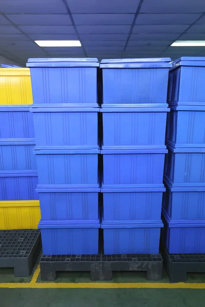 Blue Plastic box products in Industrial factory room. — Stock Photo, Image