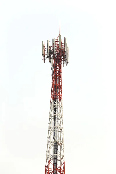 Antena señal telefónica que sirve sobre fondo blanco . —  Fotos de Stock