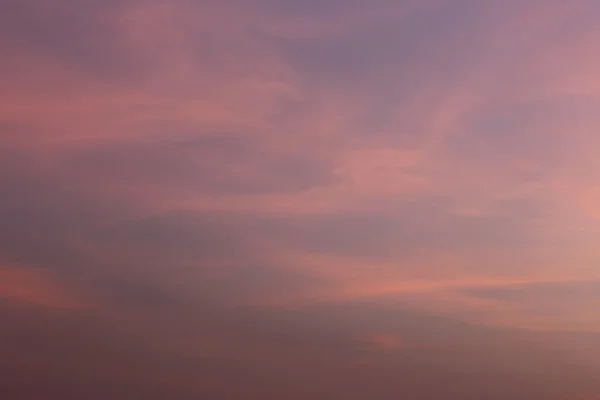 美しいタイの夏の夕暮れの空. — ストック写真