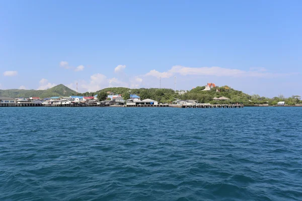 Samaesan ostrov a rybářské vesnice v chonburi. — Stock fotografie