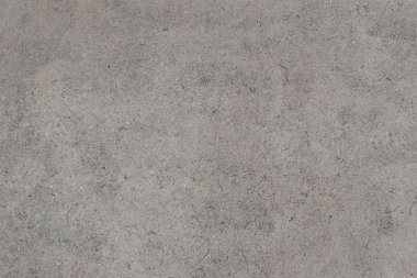 yüzeyi eski beton yıpranmış.