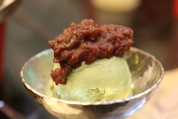 Red bean ice cream. — Stock Photo, Image