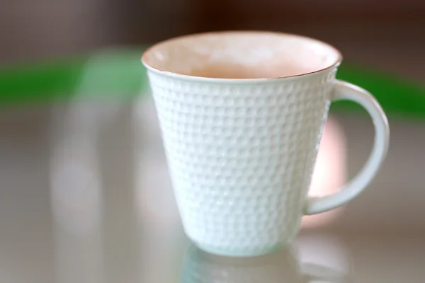 Café em um copo branco . — Fotografia de Stock