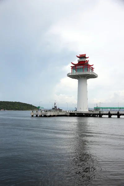 Faro en la zona costera . — Foto de Stock