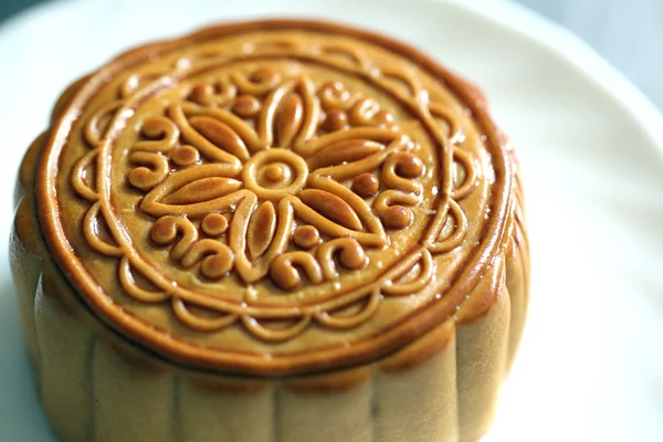 Durian fruit de Mooncake dans un plat blanc . — Photo