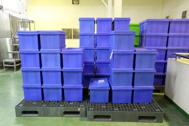 Plastik kutu ürünleri.