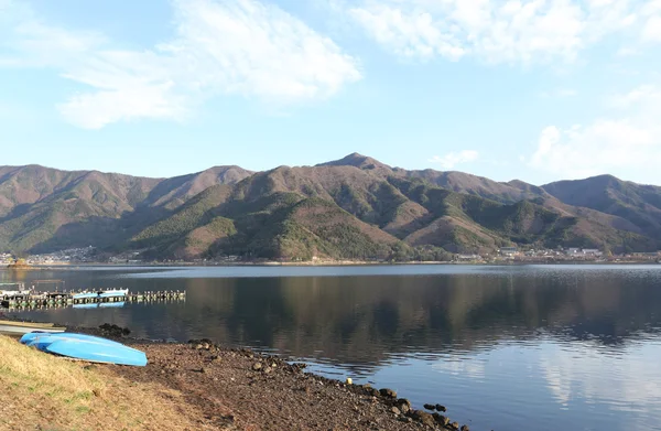 Gunung dan danau Kawaguchiko . — Stok Foto