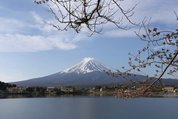 Mount Fuji kawaguchiko stronie jeziora. — Zdjęcie stockowe