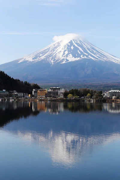 Mount Fuji in kawaguchiko lake side. — Stock Photo, Image