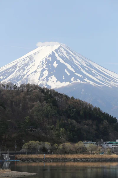 Monte Fuji no lado do lago kawaguchiko . — Fotografia de Stock