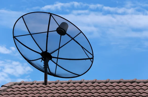 Antena satélite . — Fotografia de Stock