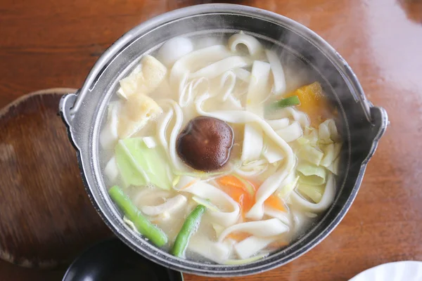 (일본 요리에서 우동 라면 일본 국수 수프). — 스톡 사진