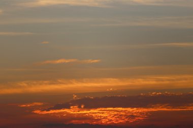 akşam alacakaranlık gökyüzü.