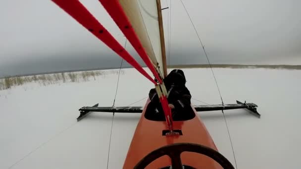 Iceboat on lake Razliv near St-Petersburg, Russia — Stock Video