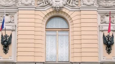 Saint-Petersburg capella fronton ayrıntılarını