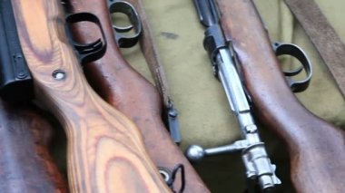 Kadar yakın tarihsel tüfek ve makinalı