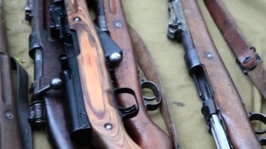 Kadar yakın tarihsel tüfek ve makinalı