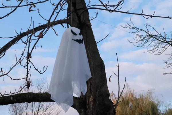 Hanging tree ghost — Stock Photo, Image