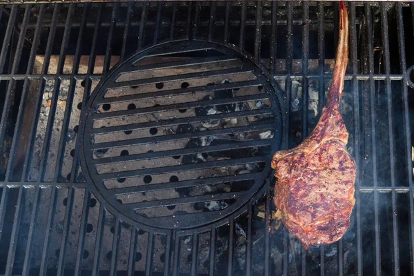 Barbacoa Tomahawk Steak — Foto de Stock