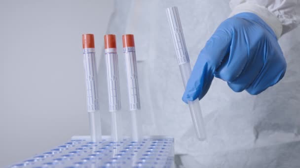 Provtagning av PCR-prov med coronavirus — Stockvideo