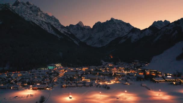 Kranjska gora por la noche — Vídeos de Stock