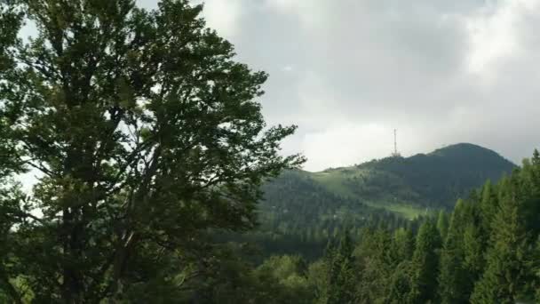 Krvavec transmitter on mountain — Stock Video