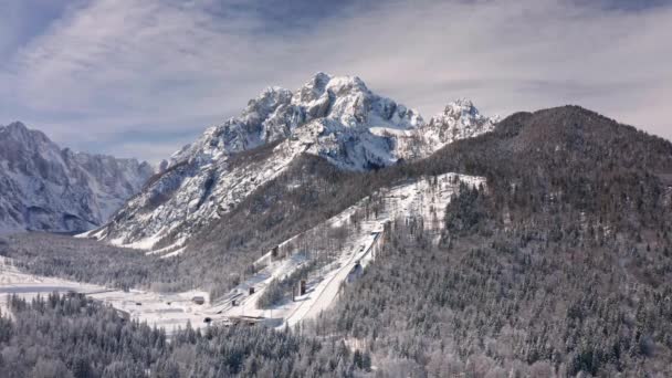 Saut à ski Planica en hiver en Slovénie — Video