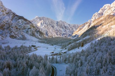Slovenya 'da kış aylarında Kayakla Atlama Planitası