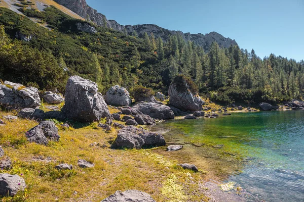 Семь озер долины в Триглавском национальном парке — стоковое фото