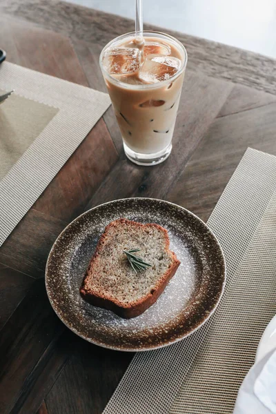 Roti Pisang Buatan Sendiri Bebas Mentega Bebas Gula Dengan Secangkir — Stok Foto