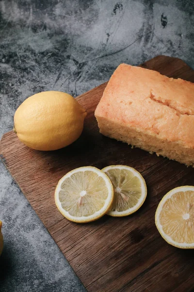 Lemon Pound Cake Slices Lemon Sugar Icing Delicious Breakfast Traditional — Stock Photo, Image