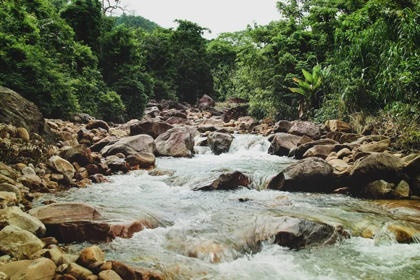 Filmkulisse Des Veal Pouch Wasserfalls Versteckt Wald Des Preah Monivong — Stockfoto