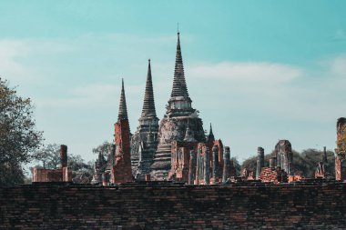 Ayutthaya Tarihi Parkı 'ndaki antik kalıntılar, eski Ayutthaya kentinde ünlü bir turistik eğlence merkezi, Phra Nakhon Si Ayutthaya, Tayland