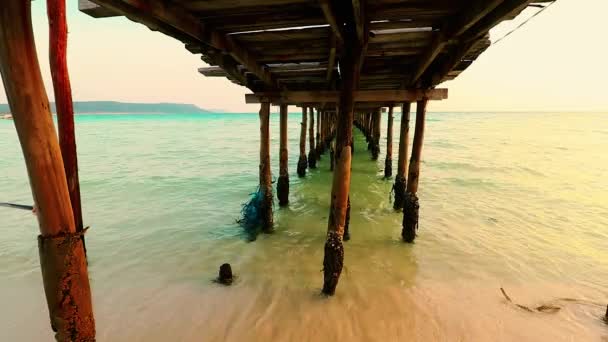 Doux Clapotis Sous Une Vieille Promenade Bois Île Koh Rong — Video