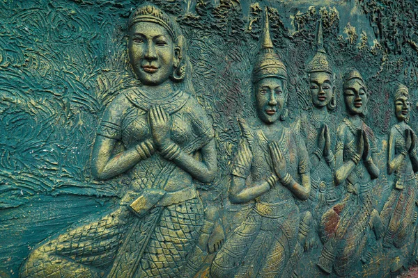 Propracovaná Výzdoba Stěn Ukazující Buddhistické Ctnosti Sampov Pram Pagoda Vrcholu — Stock fotografie
