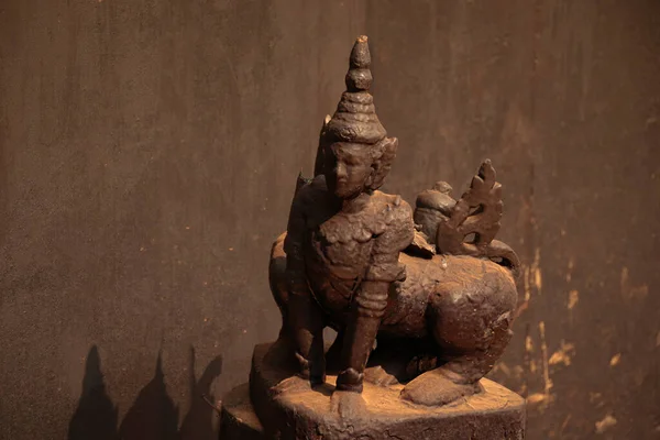 Διακοσμημένη Ξύλινη Γλυπτική Έκθεση Στο Διάσημο Μουσείο Baan Dam Μαύρο — Φωτογραφία Αρχείου