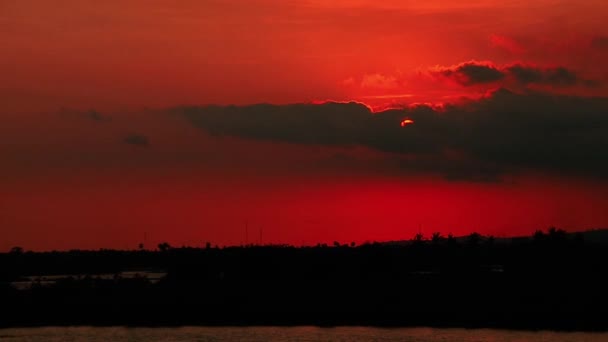 Tranquil Scene Flowing River Dramatic Red Sunset Sky — Stock Video