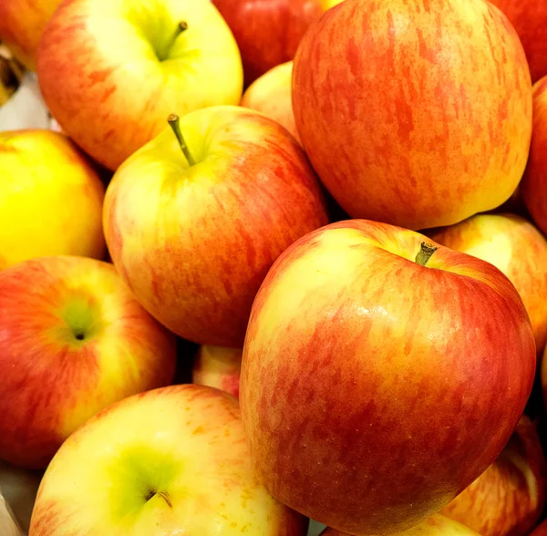 Red Apples is a popular fruit — Stock Photo, Image