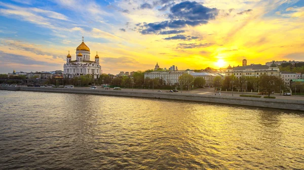 Moskova'da günbatımı saat. Rusya.